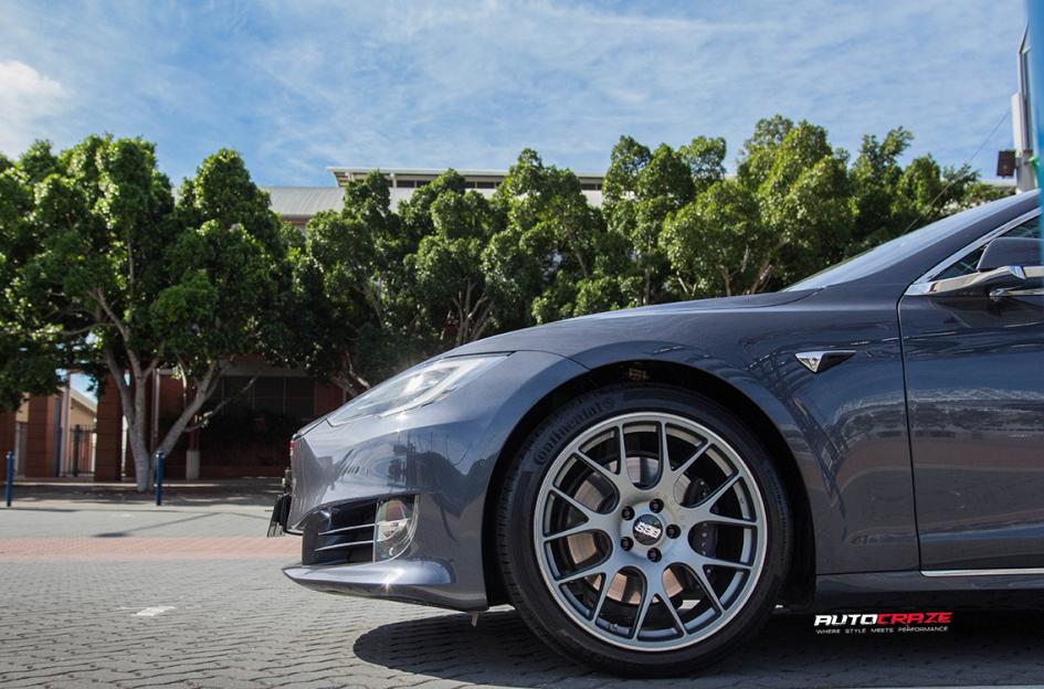 TESLA MODEL S CH R MATTE TITANIUM WITH STAINLESS STEEL RIM PROTECTOR
